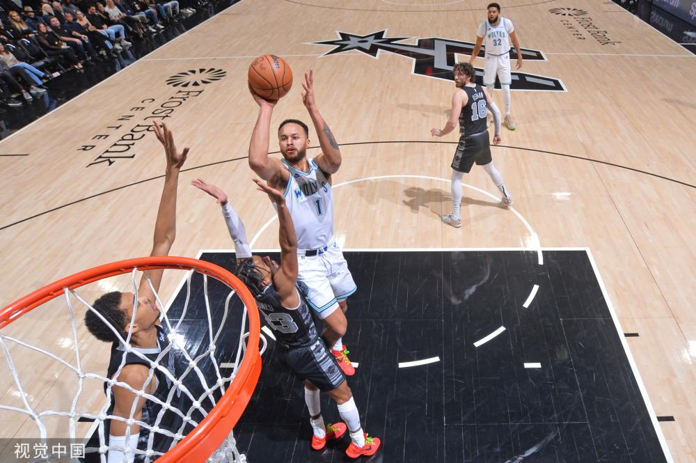 这一讨论引 这一讨论引