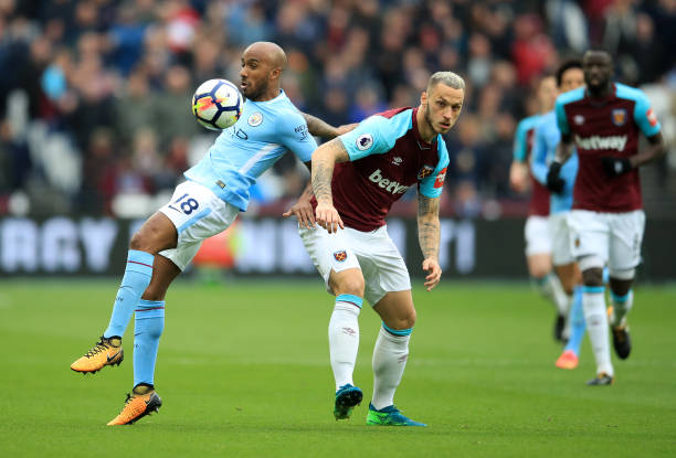 充满了个人 充满了个人